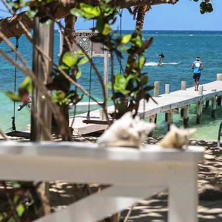 Camp Bay Lodge ภายนอก รูปภาพ