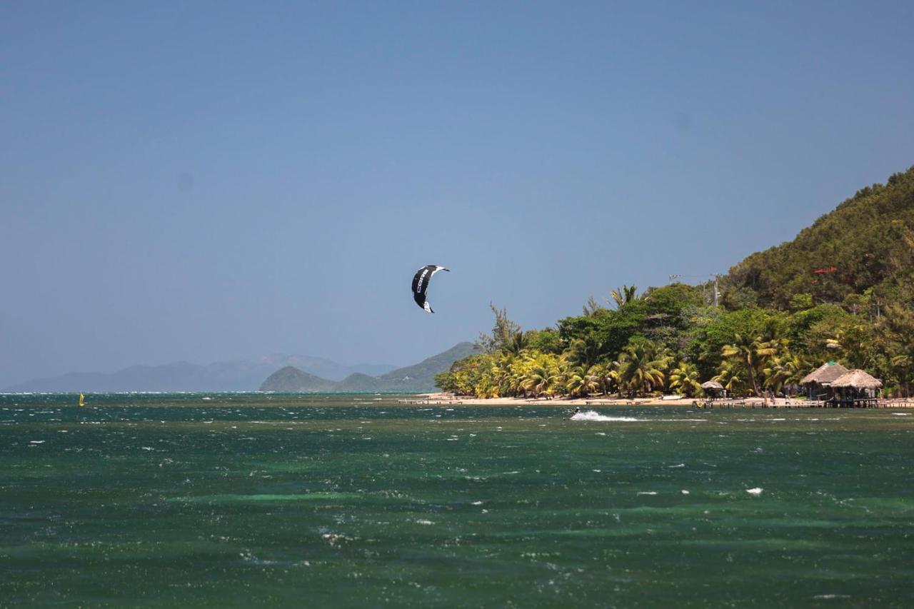 Camp Bay Lodge ภายนอก รูปภาพ